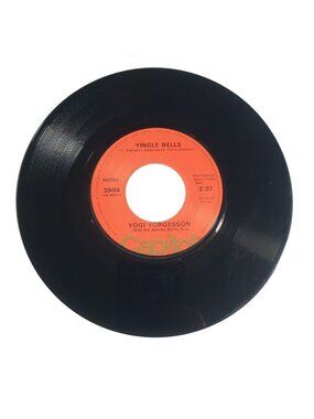 Yogi Yorgesson Capitol Records 3904 Mono 45RPM Yingle Bells I Yust Go Nuts At Ch